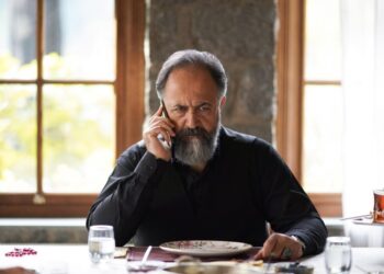 قسمت ۱۵ سریال چشمانش کارادنیز: هیجان دلهرهآور