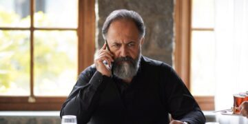 قسمت ۱۵ سریال چشمانش کارادنیز: هیجان دلهرهآور